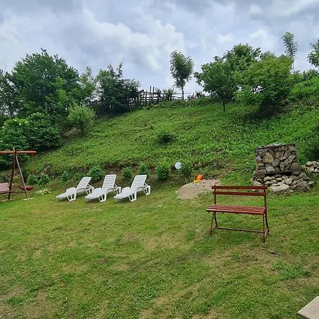 House Of Rei With Hot Tube Holiday home